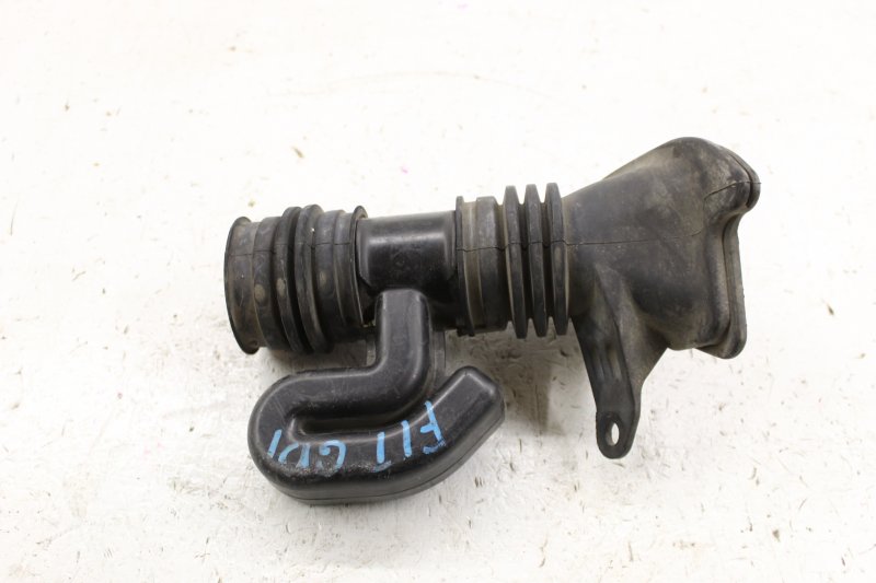 Воздуховод Honda Fit GD1 L13A 2002 Кемерово (ул. Проездная)