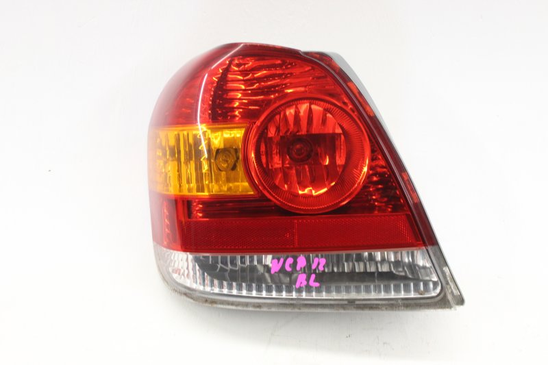 Стоп-сигнал Toyota Platz NCP12 1NZ 2003 Кемерово (ул. Проездная)