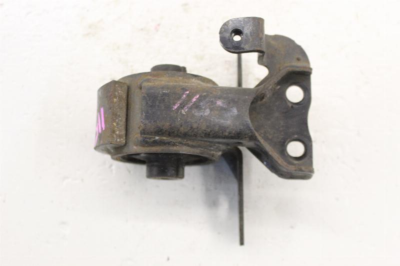 Подушка двигателя Mazda Familia BJ5P ZL-DE 1998 Кемерово (ул. Проездная)