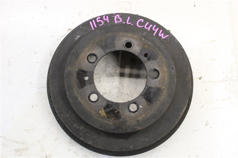 Тормозной барабан Mitsubishi Airtrek CU4W 4G64 2001 Кемерово (ул. Проездная)