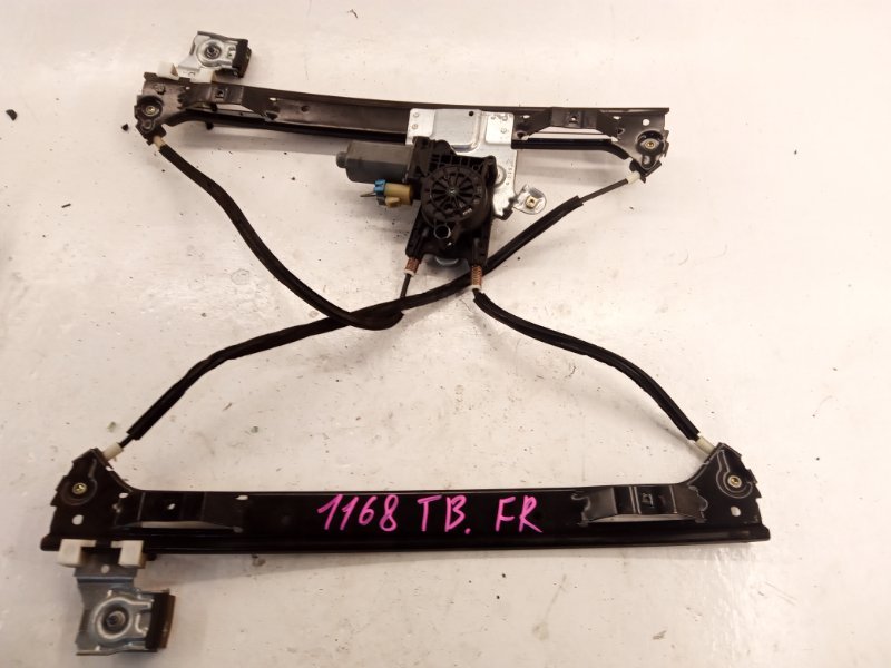 Стеклоподъемник Chevrolet Trailblazer GMT360 LL8 2006 Кемерово (ул. Проездная)