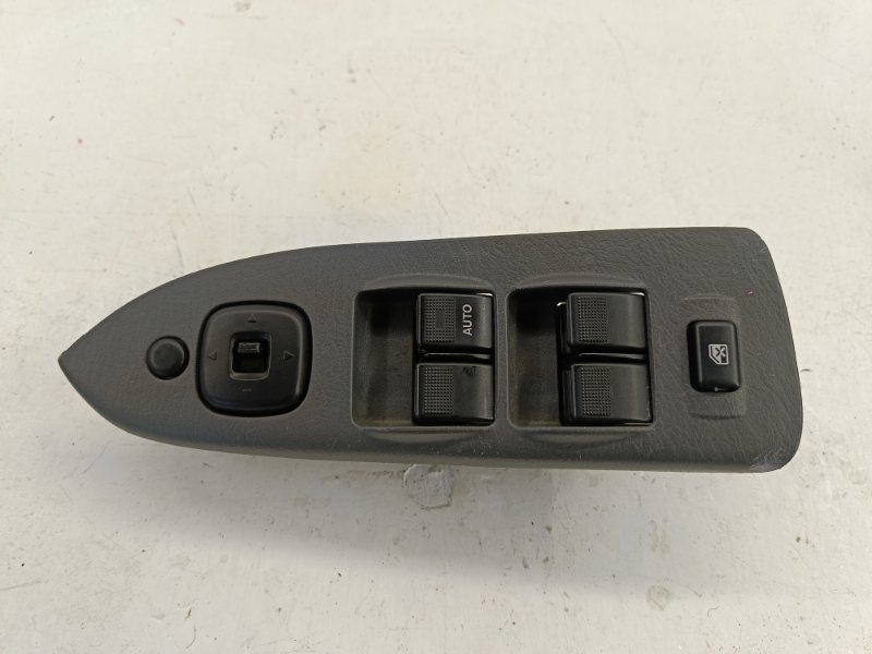Блок управления стеклами Mazda Familia BJ5P ZL-DE 1998 Кемерово (ул. Проездная)