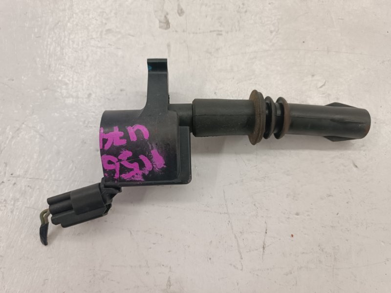 Катушка зажигания Ford Explorer U251 (1FMEU74) 281 CID 2006 Кемерово (ул. Проездная)