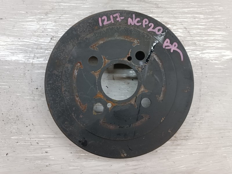 Тормозной барабан Toyota Raum NCZ20 1NZ 2003 Кемерово (ул. Проездная)