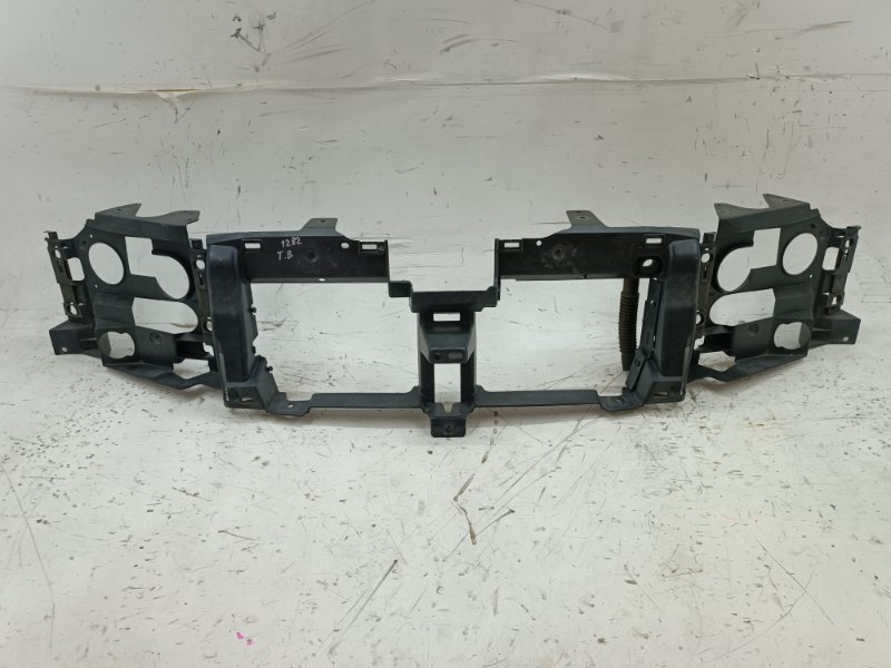 Рамка радиатора Chevrolet Trailblazer GMT360 LL8 2005 Краснодар