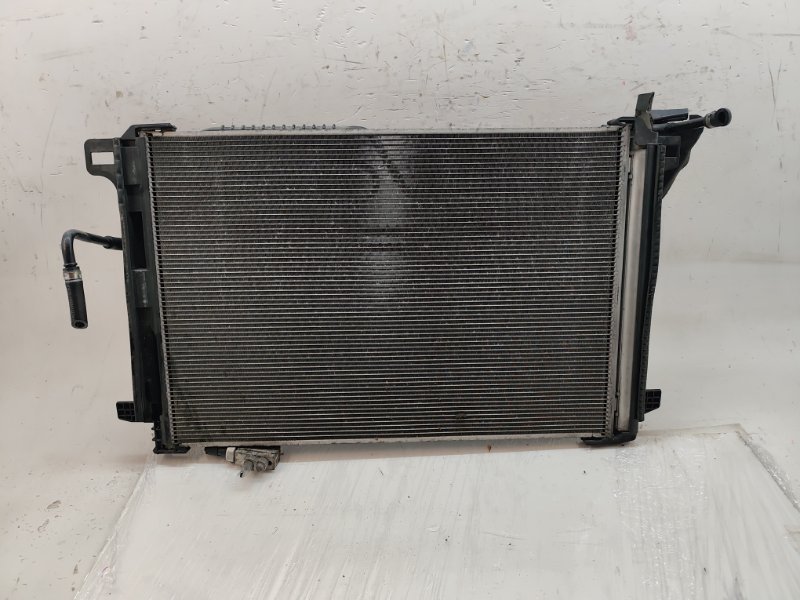 Радиатор кондиционера Mercedes-benz C-class W204.048 271.860 2010 Оригинал, пробег 124576 км. Краснодар