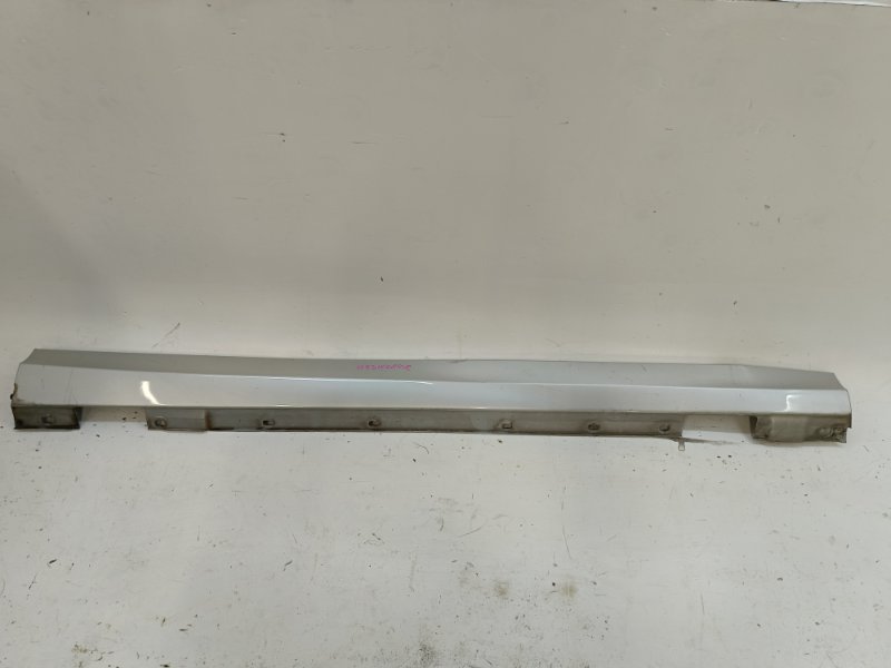 Порог Mercedes-benz C-class W204.041 271.950 2009 Кемерово (ул. Проездная)