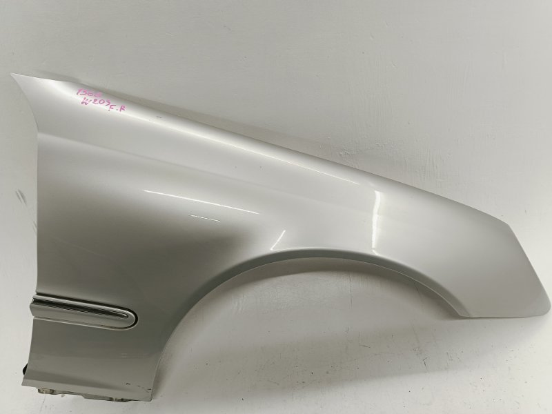 Крыло Mercedes-benz C-class W203 112.912 2001 Кемерово (ул. Проездная)