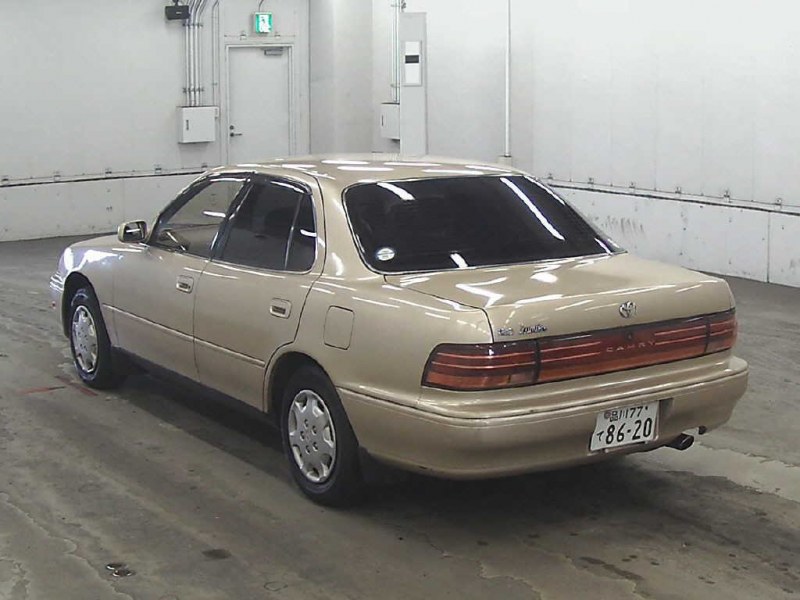 toyota camry sv32