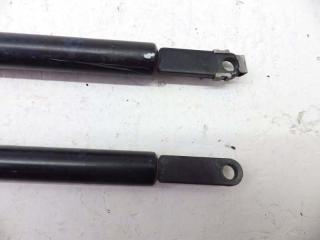 E36/7 M52B20 амортизатор капота Z3