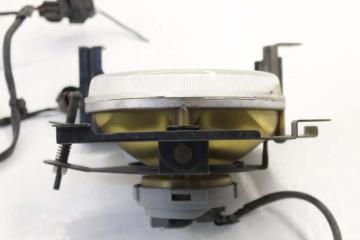 Фара противотуманная CU2W 4G63 Airtrek