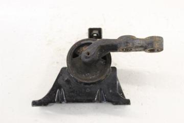 BJ5P ZL-DE подушка двигателя Familia