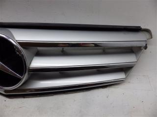 Решетка радиатора W204.048 271.860 C-class