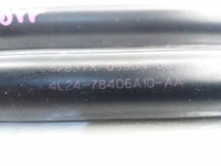 U152 (1FMWU74) 281CID амортизатор багажника Explorer