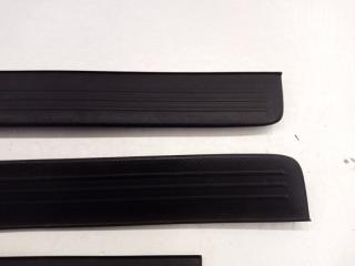 ZZT241W 1ZZ накладка на порог Caldina