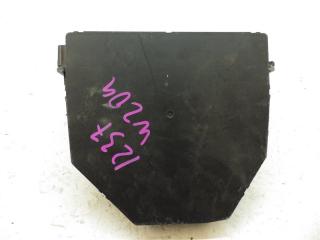 Блок предохранителей W204.048 271.860 C-class