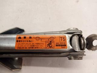 NT31 MR20 поддомкратник X-trail