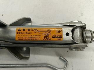Nissan Serena HFC26 MR20DD 