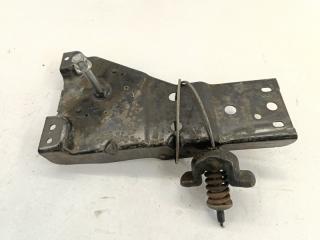 Крепление запасного колеса Ford Explorer U251 (1FMEU74) 281 CID 2006 Устройство поднятия запасного колеса. Кемерово (ул. Проездная)