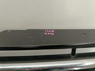 Решетка радиатора U251 (1FMEU74) XS Explorer