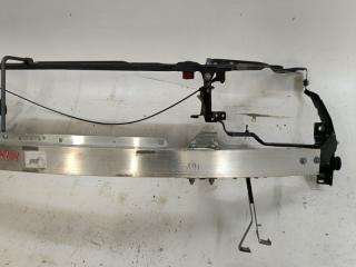 W204.041 271.950 рамка радиатора C-class