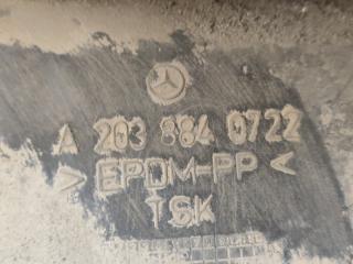 Подкрылок W203 271.940 C-class