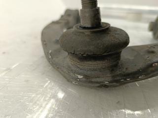 KB2 J37A рычаг подвески Legend