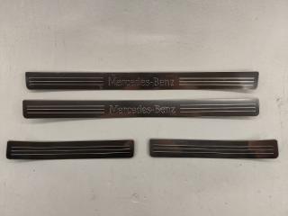 Накладка на порог Mercedes-benz C-class W204.041 271.950 2009 Оригинал. Комплект 4 шт. A2046800235 Кемерово (ул. Проездная)